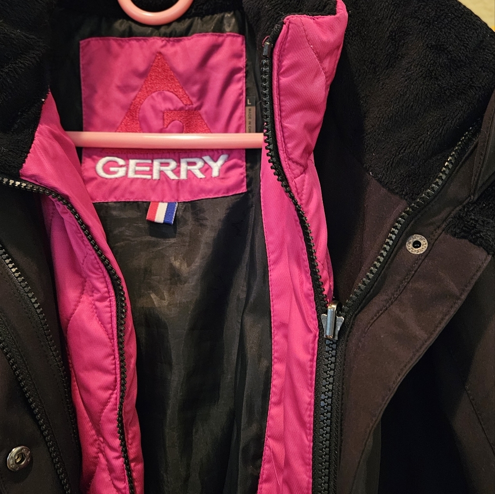Gerry ski/snow board coat with zip out liner